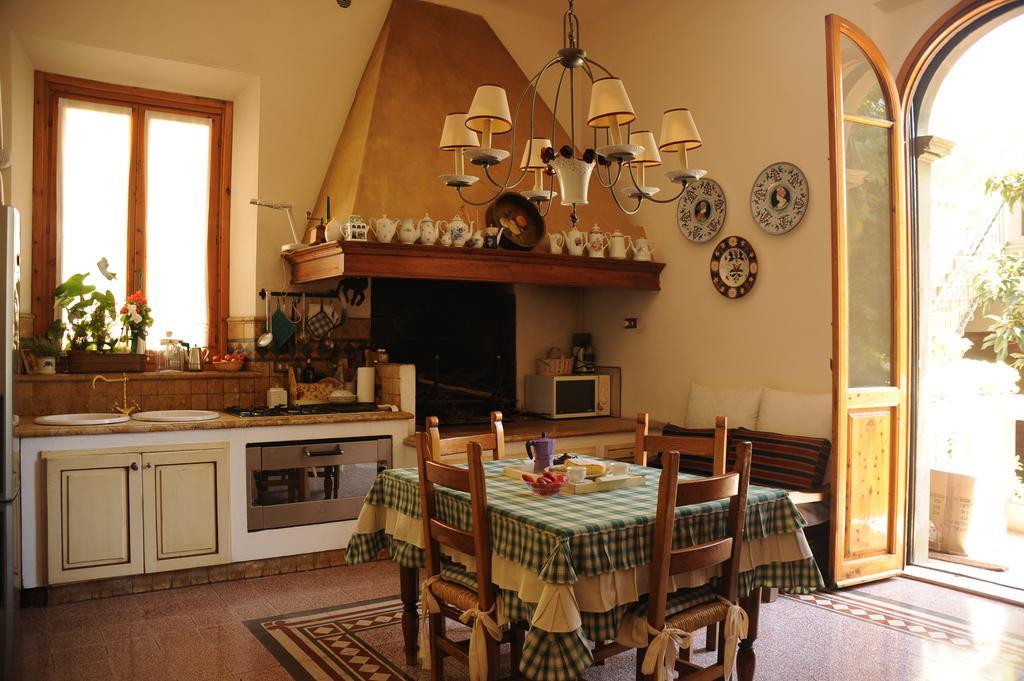 Cosetta Guest House Certaldo Bagian luar foto